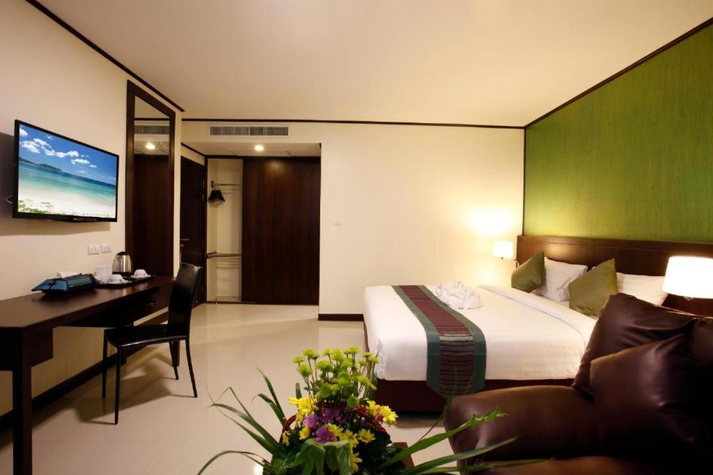 Orchid Resortel Patong Exterior foto