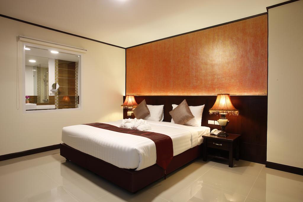 Orchid Resortel Patong Exterior foto